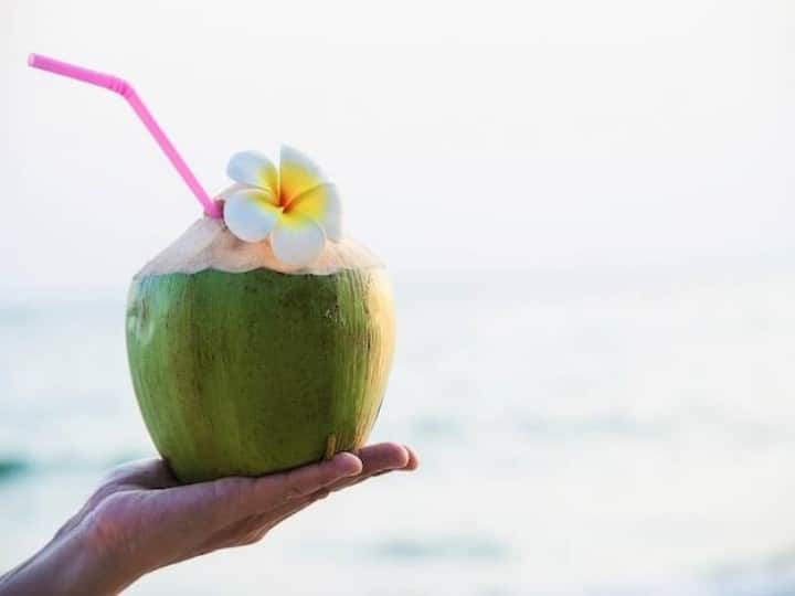 Health Tips Benefits of Drinking Coconut Water Nariyal Pani Ke Fayde In Hindi